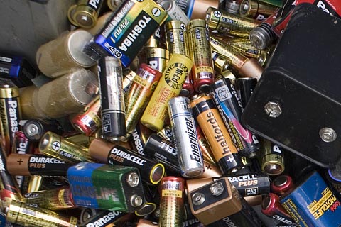 阳西儒洞叉车蓄电池回收价格表,上门回收UPS蓄电池